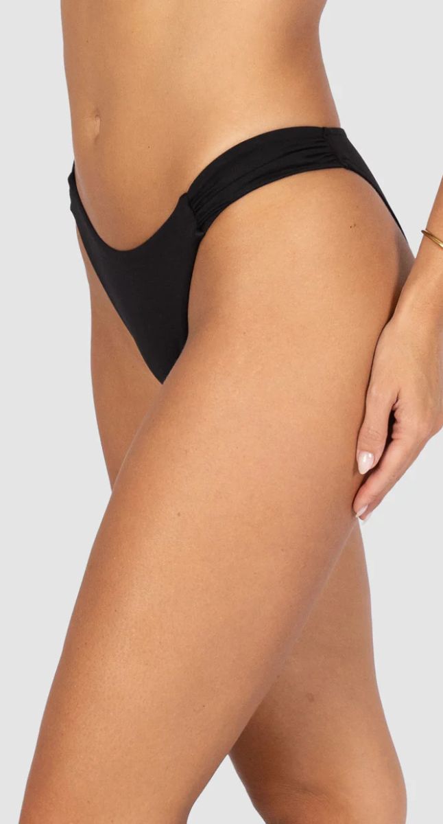 Baku Chloro Cheeky Pant