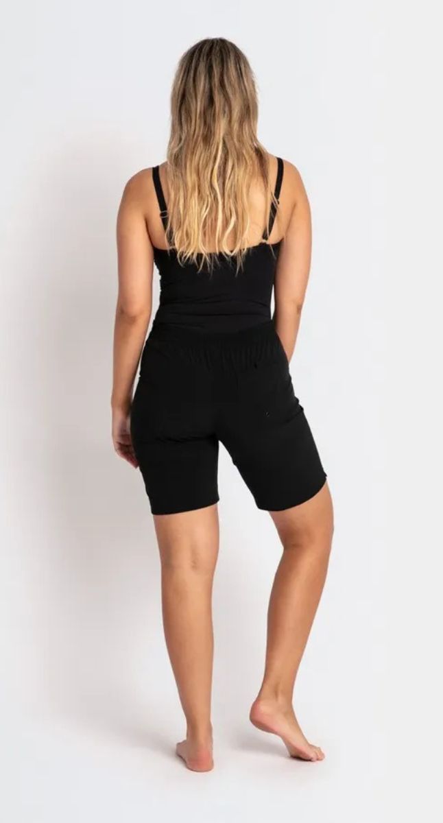 Jantzen Lower Thigh Board Short - Black