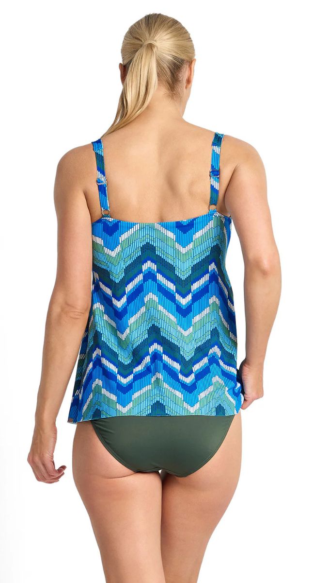 Mirage Multi Scoop A Line Singlet