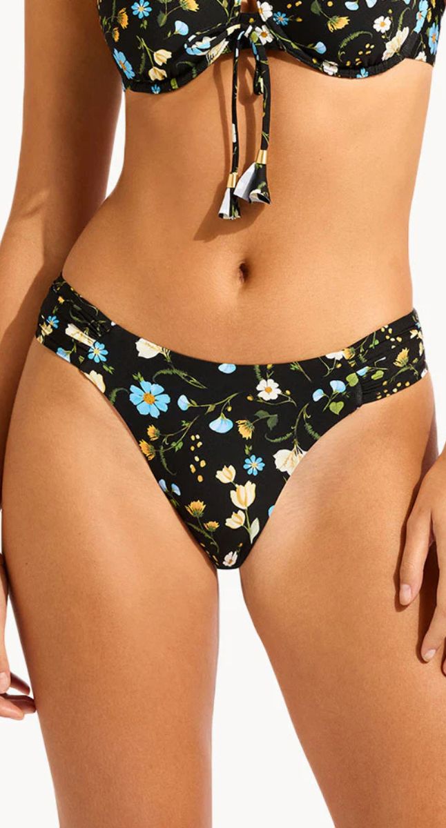 ModernRomance High Leg Ruched Side Pant