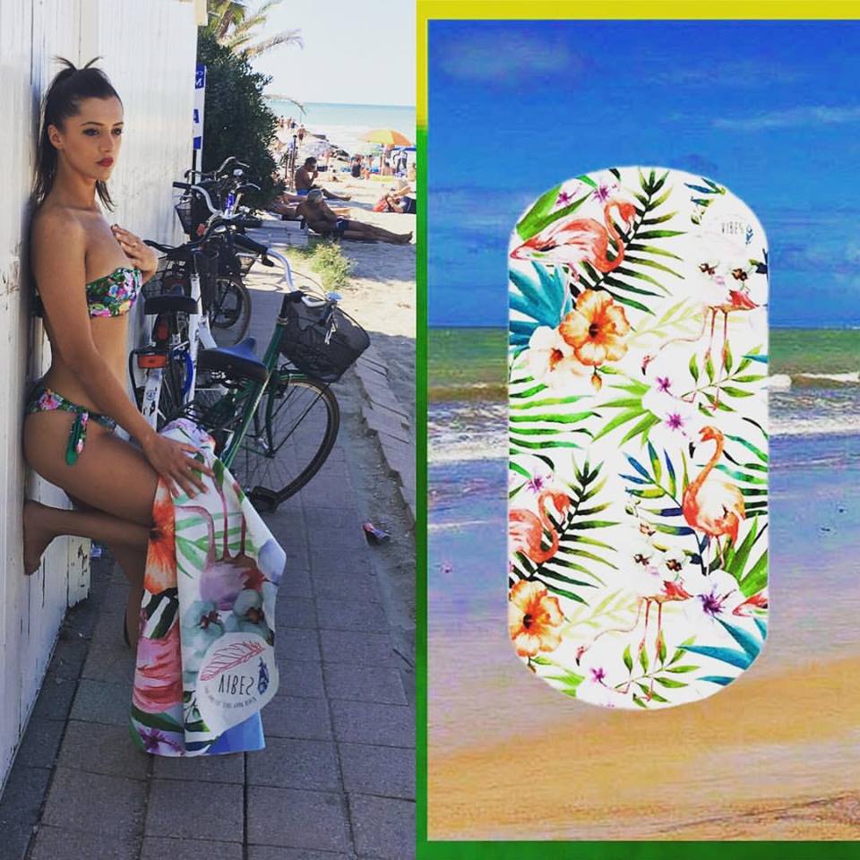 Vibes Flamingo Ultramicrofibre Towel - Made in Italy 1900x900mm