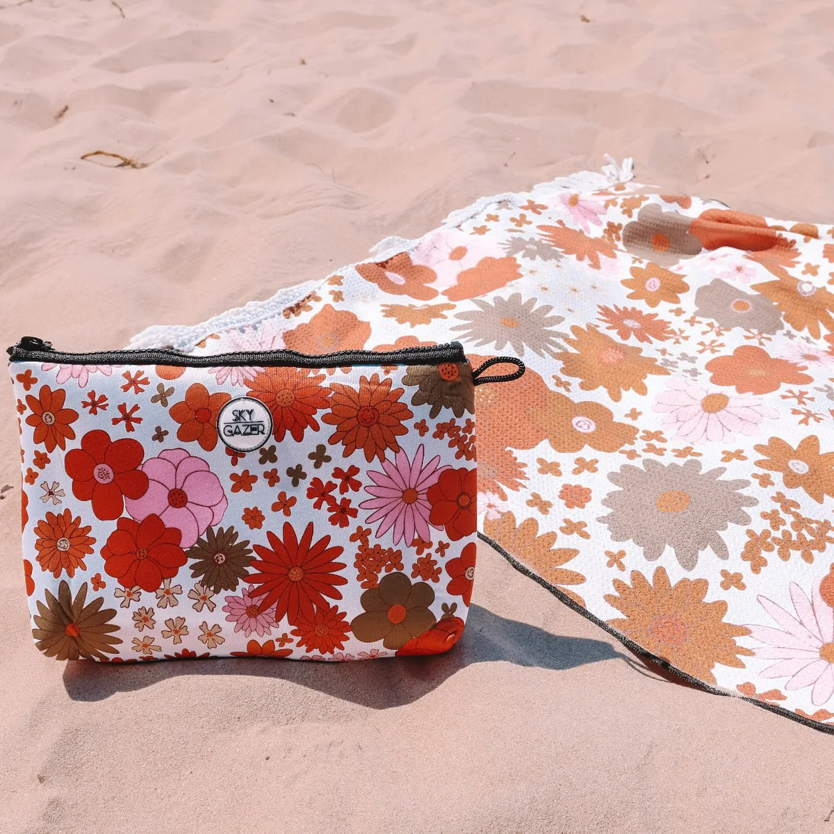 Sky Gazer Luxury beach Towel in Pouch - Cabarita